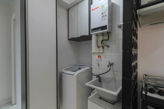 Área de Serviço de apartamento para alugar com 2 quartos, 40m² em Sítio da Figueira, São Paulo