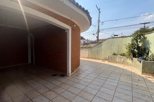 Quintal de casa à venda com 3 quartos, 170m² em Jardim Conceição, Campinas
