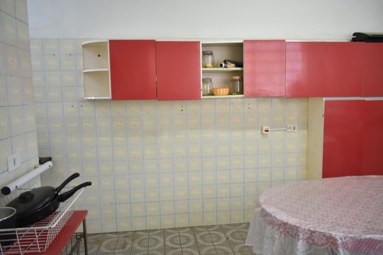 Cozinha de casa à venda com 3 quartos, 224m² em Mirandópolis, São Paulo