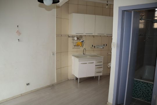 Studio de kitnet/studio para alugar com 1 quarto, 37m² em República, São Paulo