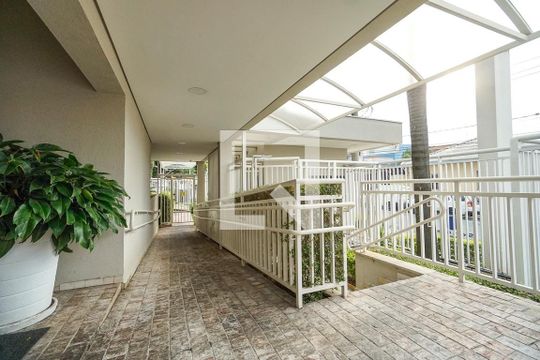 Condomínio  de apartamento à venda com 3 quartos, 84m² em Parque Maria Luiza, São Paulo
