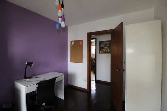 Quarto 1 de apartamento à venda com 3 quartos, 87m² em Petrópolis, Porto Alegre