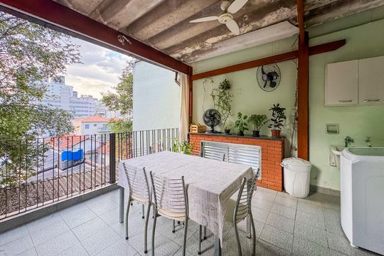 Churrasqueira de casa à venda com 4 quartos, 160m² em Vila Mariana, São Paulo