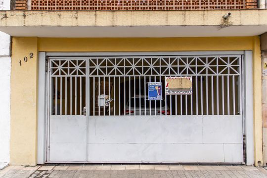 Fachada + Placa de casa para alugar com 1 quarto, 60m² em Jardim Aricanduva, São Paulo