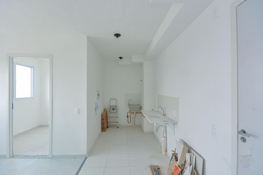 Cozinha de apartamento à venda com 2 quartos, 35m² em Veleiros, São Paulo
