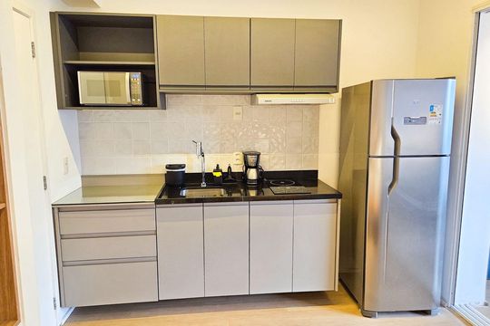 Cozinha de apartamento para alugar com 1 quarto, 37m² em Jardim Paulista, São Paulo