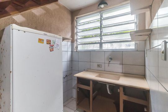 Cozinha de kitnet/studio para alugar com 2 quartos, 40m² em Vila Martins, Mogi das Cruzes