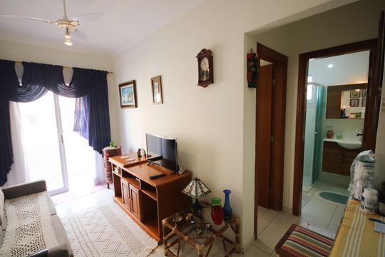Sala de apartamento para alugar com 1 quarto, 41m² em Vila Caiçara, Praia Grande