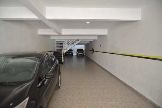 Garagem de apartamento à venda com 3 quartos, 160m² em Vila Pires, Santo André