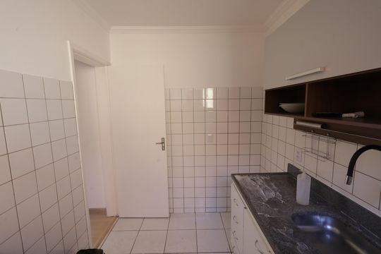Cozinha de apartamento para alugar com 2 quartos, 49m² em Castelo, Belo Horizonte