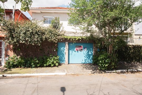 Fachada de casa à venda com 3 quartos, 200m² em Planalto Paulista, São Paulo