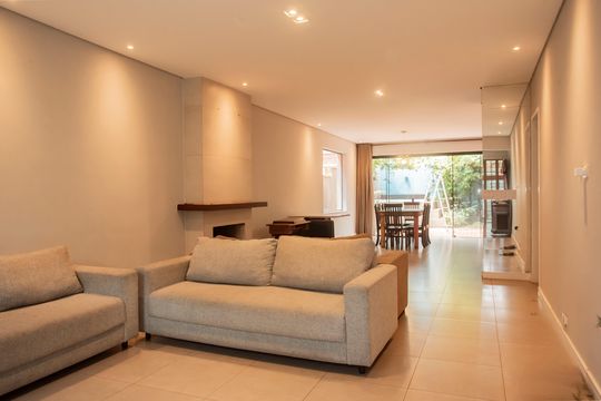 Sala de casa à venda com 3 quartos, 200m² em Planalto Paulista, São Paulo