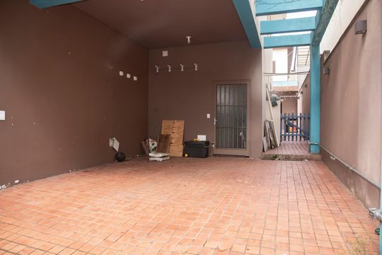 Garagem de casa à venda com 3 quartos, 200m² em Planalto Paulista, São Paulo