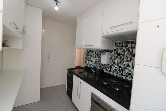 Cozinha de apartamento à venda com 2 quartos, 48m² em Jardim Vila Formosa, São Paulo