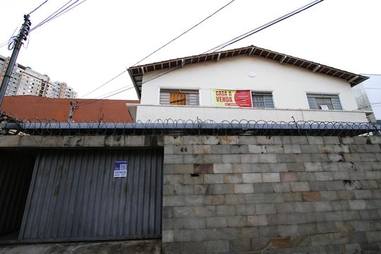 Fachada de casa para alugar com 7 quartos, 350m² em Prado, Belo Horizonte