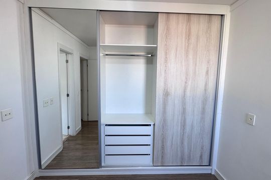 Suíte de apartamento para alugar com 3 quartos, 77m² em Vila Satúrnia, Campinas