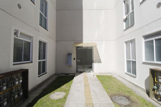 Fachada do bloco de apartamento à venda com 2 quartos, 40m² em Chácara das Pedras, Porto Alegre