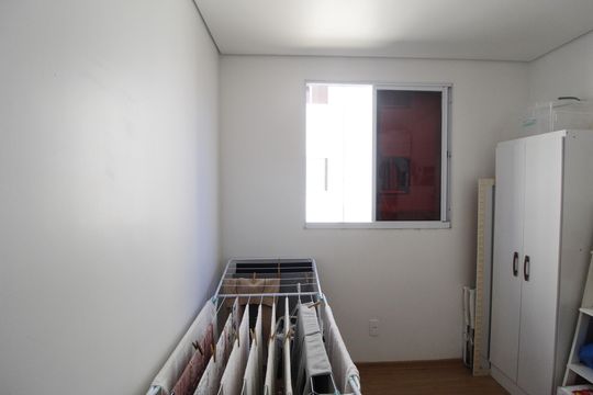 Quarto 1 de apartamento à venda com 2 quartos, 40m² em Chácara das Pedras, Porto Alegre