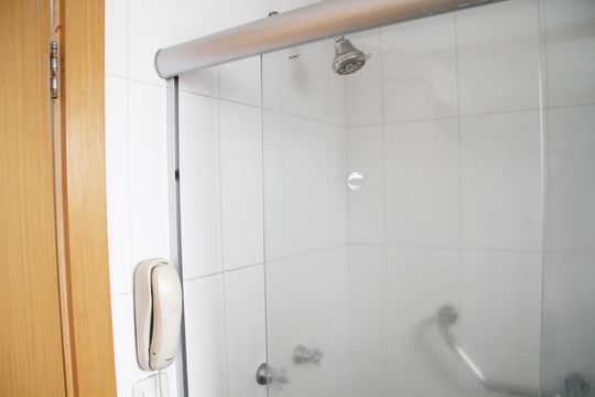 Banheiro de apartamento para alugar com 1 quarto, 32m² em Centro, Guarulhos