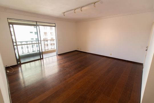 Apartamento à venda com 3 quartos, 156m² em Cambuí, Campinas