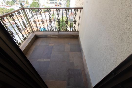 Sacada da Suíte de apartamento à venda com 3 quartos, 156m² em Cambuí, Campinas