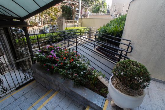 Área comum de apartamento à venda com 3 quartos, 156m² em Cambuí, Campinas