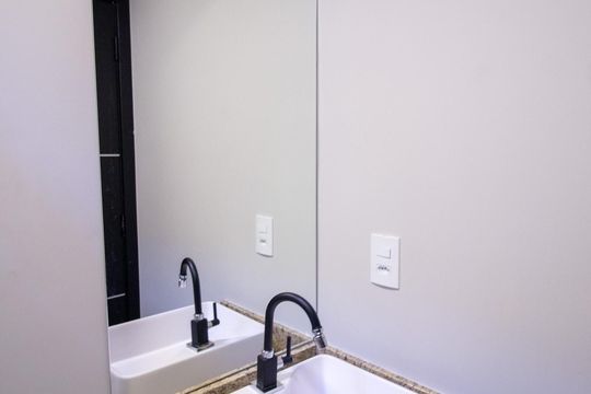 Banheiro de kitnet/studio para alugar com 1 quarto, 35m² em Jardim Icatu, Votorantim