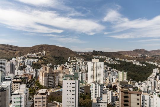 Vista da Suíte de apartamento para alugar com 3 quartos, 80m² em Buritis, Belo Horizonte