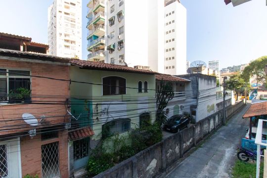 Vista da Sala de casa à venda com 2 quartos, 100m² em Santa Rosa, Niterói
