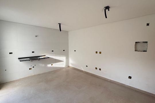 Sala/Cozinha de apartamento à venda com 2 quartos, 58m² em Vila Amabile Pezzolo, Santo André