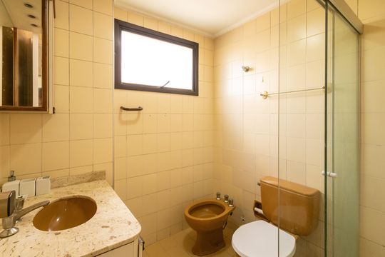 Banheiro de apartamento à venda com 2 quartos, 88m² em Brooklin, São Paulo