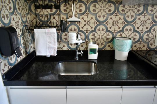 Cozinha de kitnet/studio para alugar com 0 quarto, 20m² em Vila Clementino, São Paulo