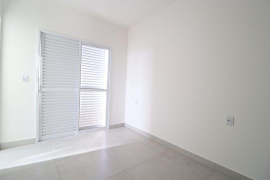 Suíte de apartamento para alugar com 2 quartos, 56m² em Santa Mônica, Uberlândia