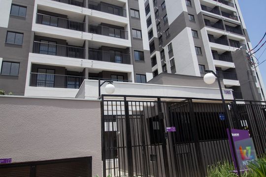 Fachada de apartamento para alugar com 2 quartos, 38m² em Vila Marina, São Paulo