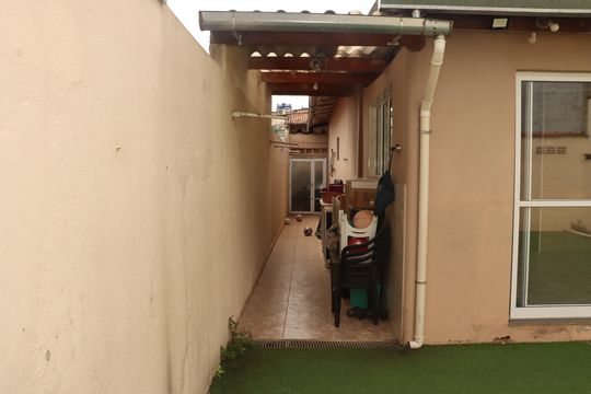 Casa para alugar com 2 quartos, 95m² em Cidade Satelite Santa Barbara, São Paulo