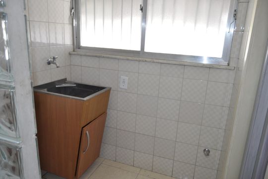 Área de Serviço de apartamento para alugar com 2 quartos, 85m² em Todos Os Santos, Rio de Janeiro