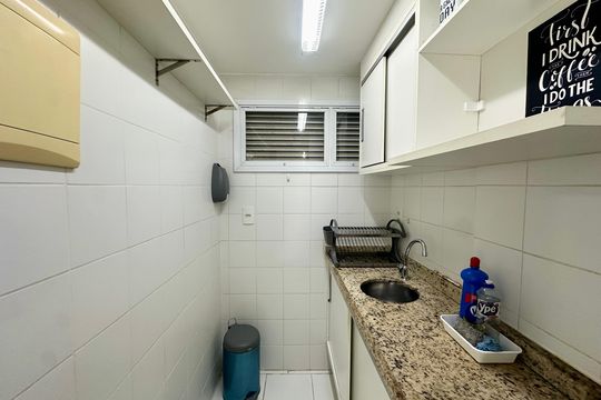 Cozinha de apartamento à venda com 1 quarto, 45m² em Lapa, Rio de Janeiro