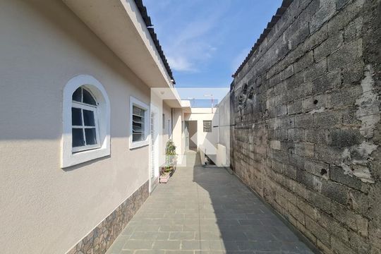 Casa 1  de casa à venda com 4 quartos, 180m² em Jardim Jovaia, Guarulhos