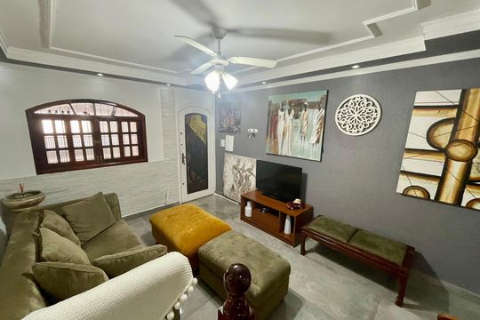 Sala de casa à venda com 2 quartos, 148m² em Jardim Santa Clara, Guarulhos