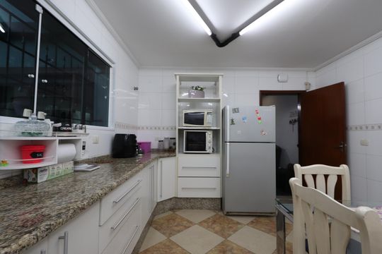 Cozinha de casa à venda com 3 quartos, 240m² em Vila Graciosa, São Paulo