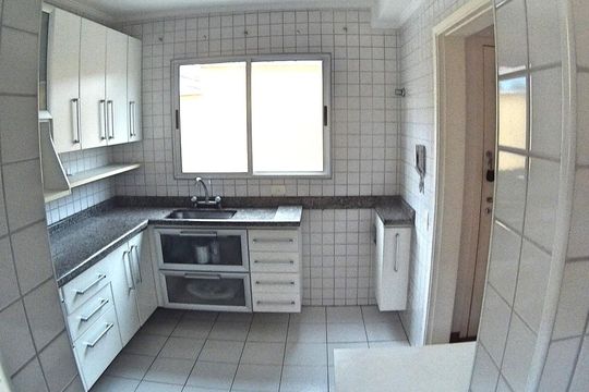 Cozinha de casa de condomínio à venda com 2 quartos, 109m² em Vila Anglo Brasileira, São Paulo