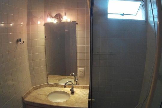 Banheiro de casa de condomínio à venda com 2 quartos, 109m² em Vila Anglo Brasileira, São Paulo