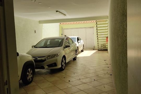 Garagem de casa à venda com 3 quartos, 250m² em Vila Santa Teresa, Santo André