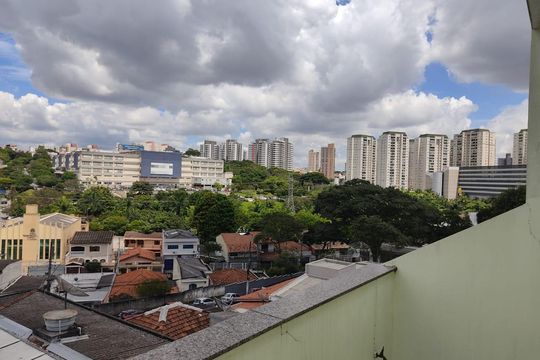 Vista de casa à venda com 3 quartos, 250m² em Vila Santa Teresa, Santo André