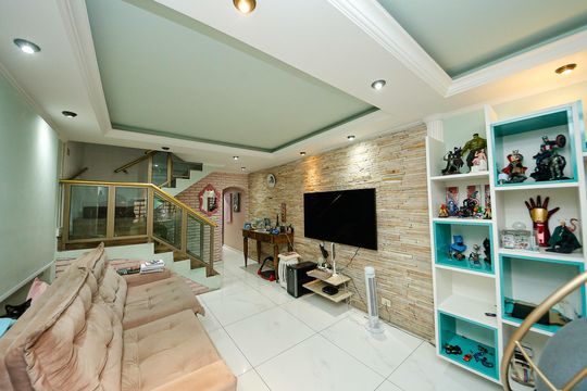 Casa à venda com 3 quartos, 240m² em Jardim Sapopemba, São Paulo