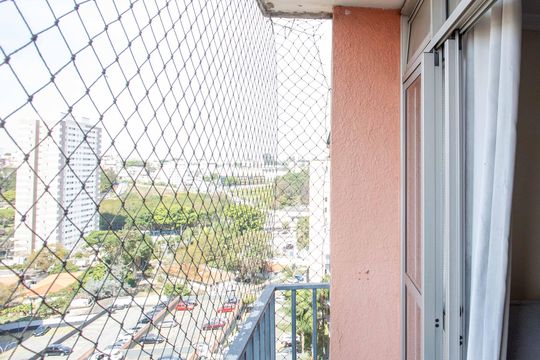 Varanda da Sala de apartamento para alugar com 2 quartos, 52m² em Taboão, Diadema