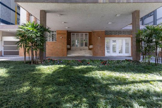 Fachada de apartamento à venda com 4 quartos, 310m² em Higienópolis, São Paulo