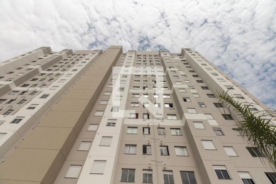 Fachada  de apartamento para alugar com 2 quartos, 47m² em Penha de França, São Paulo