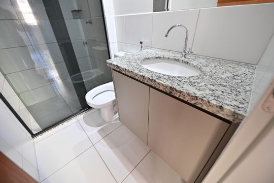 Banheiro Social de apartamento para alugar com 2 quartos, 60m² em Vila Adelia, Goiânia