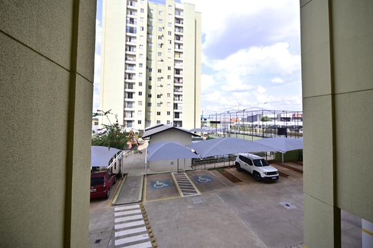 Vista do Quarto de apartamento para alugar com 2 quartos, 60m² em Vila Adelia, Goiânia